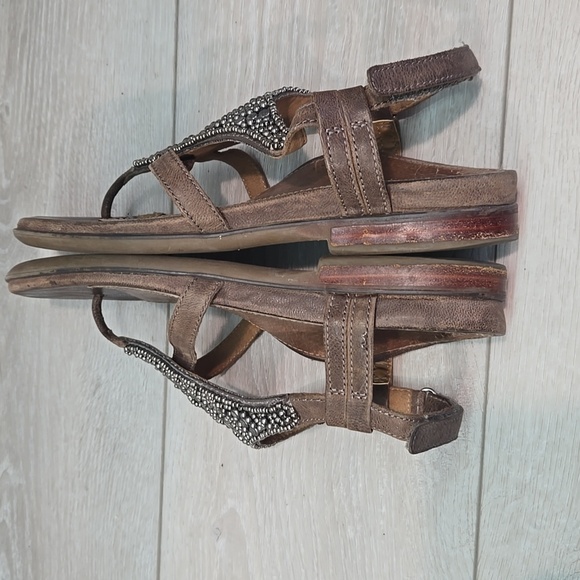 Aetrex Women Brown Beaded Thong Sandals Shoes Sz 39/8.5 - Picture 10 of 14